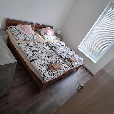 Flower Apartman